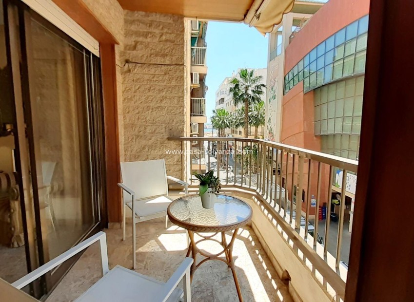 Resale - Apartment / flat - Torrevieja