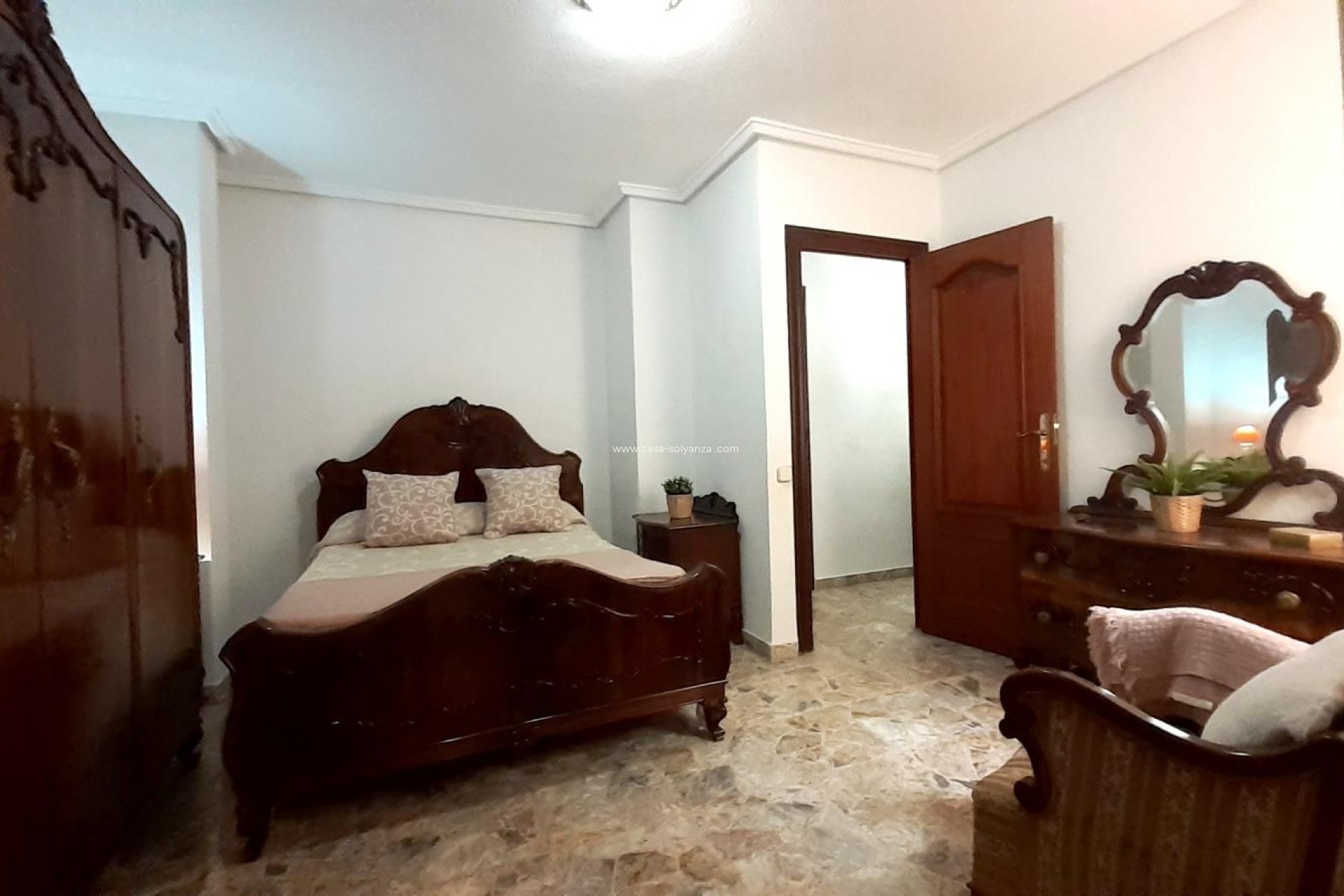 Resale - Apartment / flat - Torrevieja