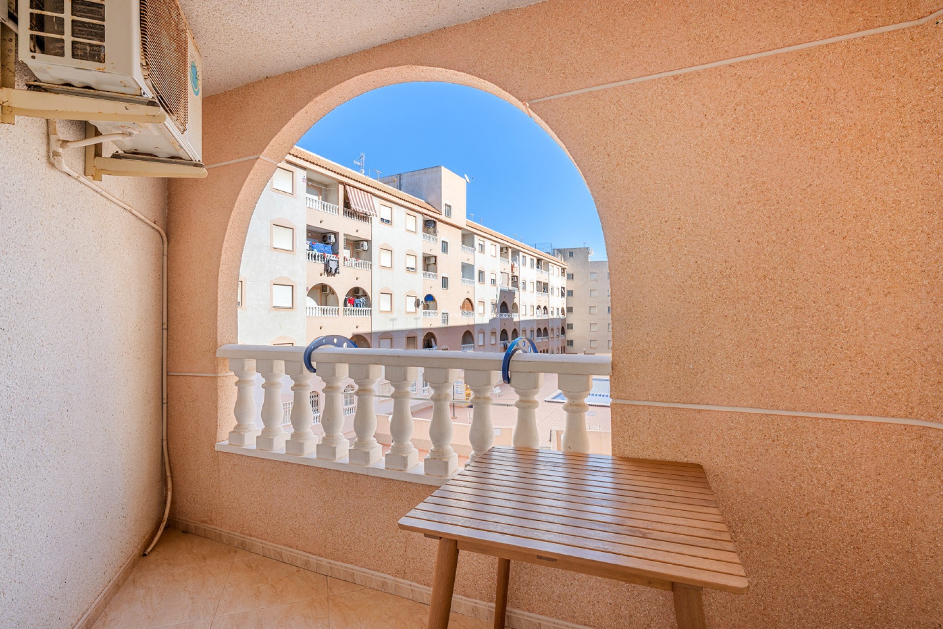 Resale - Apartment / flat - Torrevieja