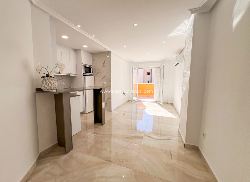 Resale - Apartment / flat - Torrevieja