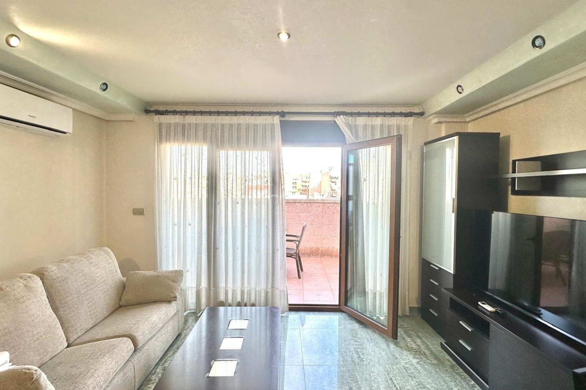 Resale - Apartment / flat - Torrevieja