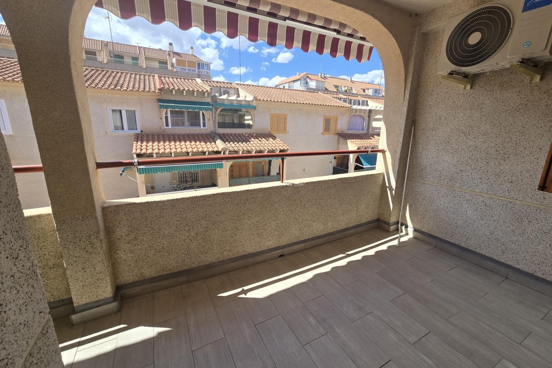 Resale - Apartment / flat - Torrevieja