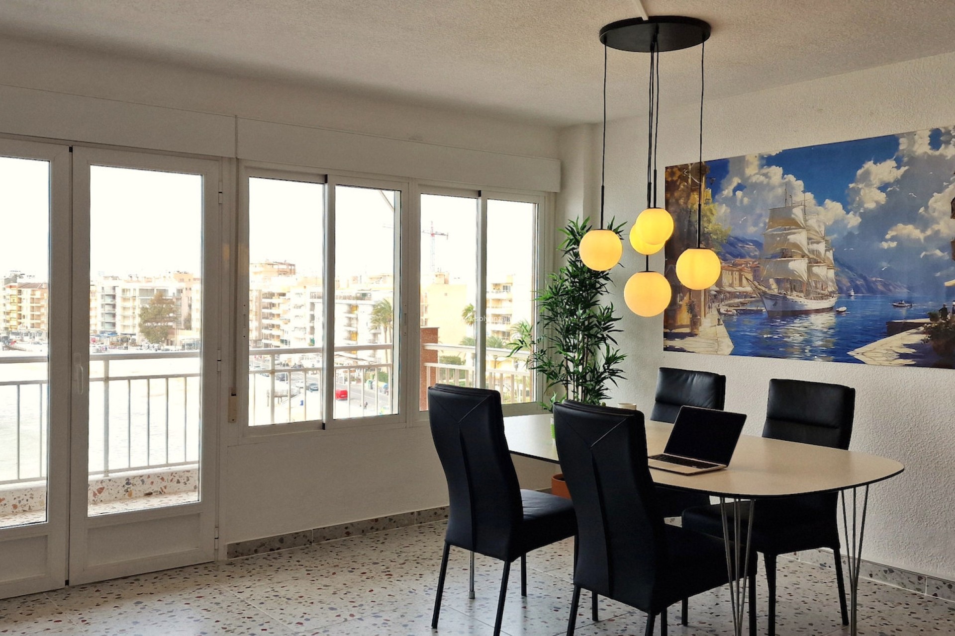 Resale - Apartment / flat - Torrevieja