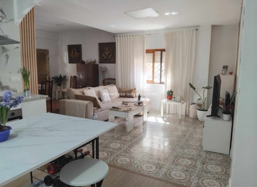 Resale - Apartment / flat - Villajoyosa - Costa Blanca