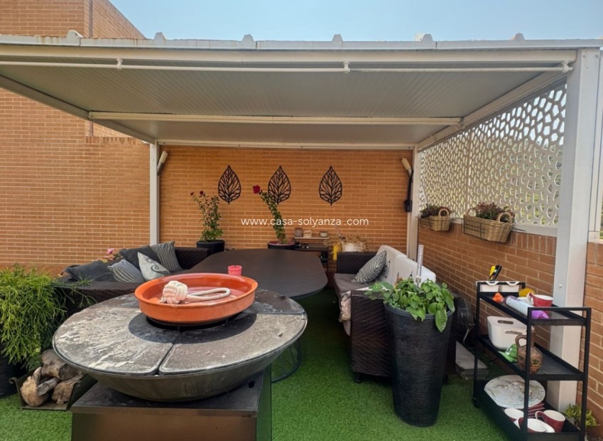 Resale - Apartment / flat - Villajoyosa - Costa Blanca