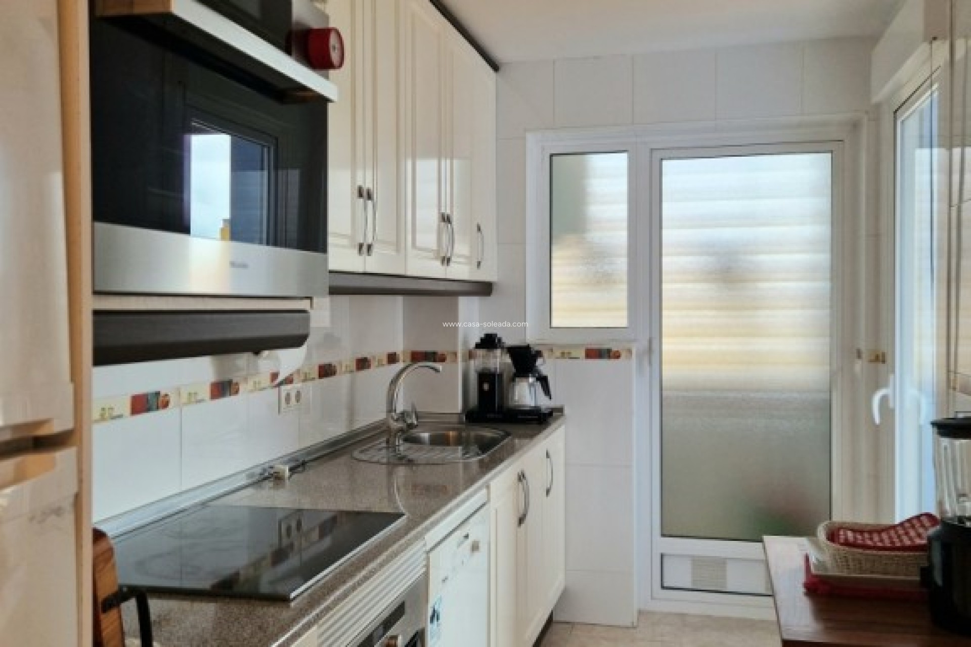 Resale - Apartment / flat - Villajoyosa - Costa Blanca