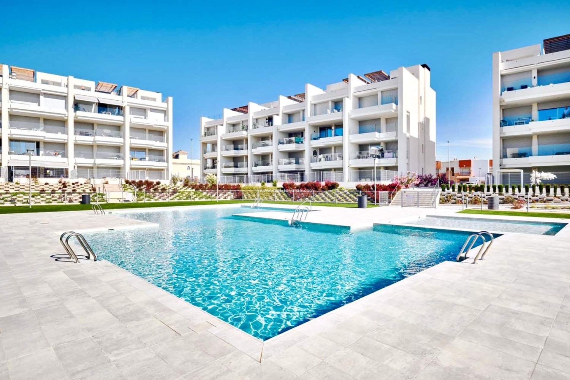 Resale - Apartment / flat - Villamartin - Costa Blanca
