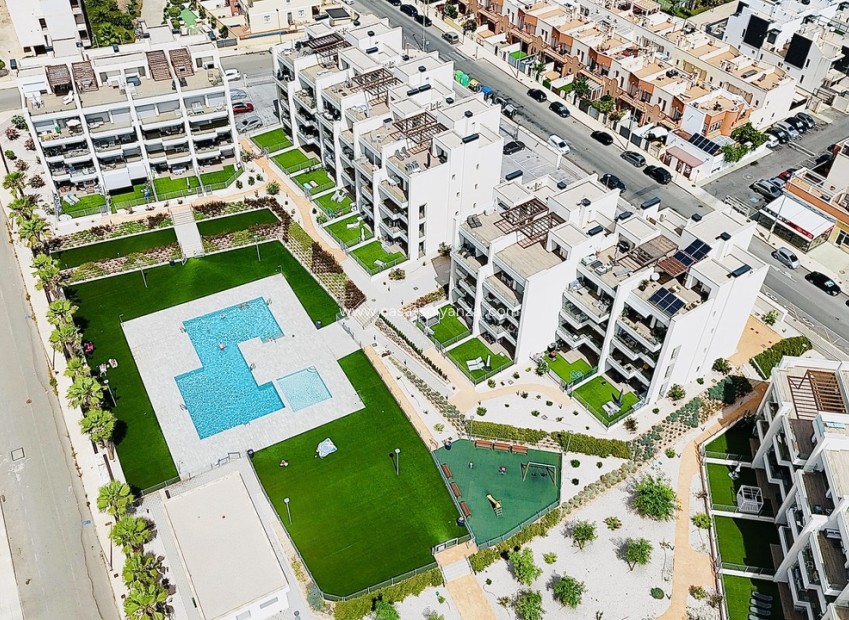 Resale - Apartment / flat - Villamartin - Costa Blanca