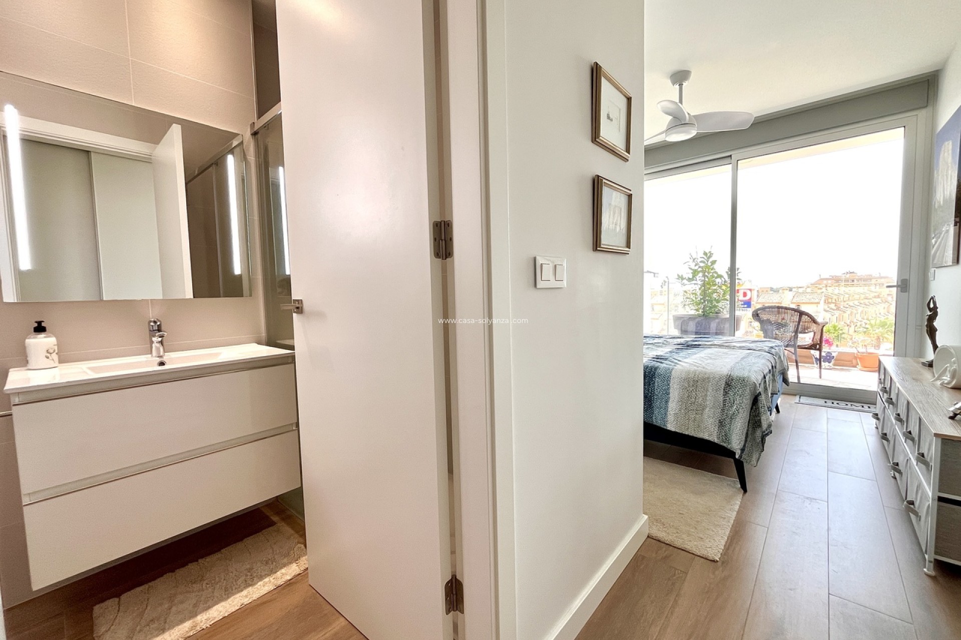 Resale - Apartment / flat - Villamartin - Costa Blanca