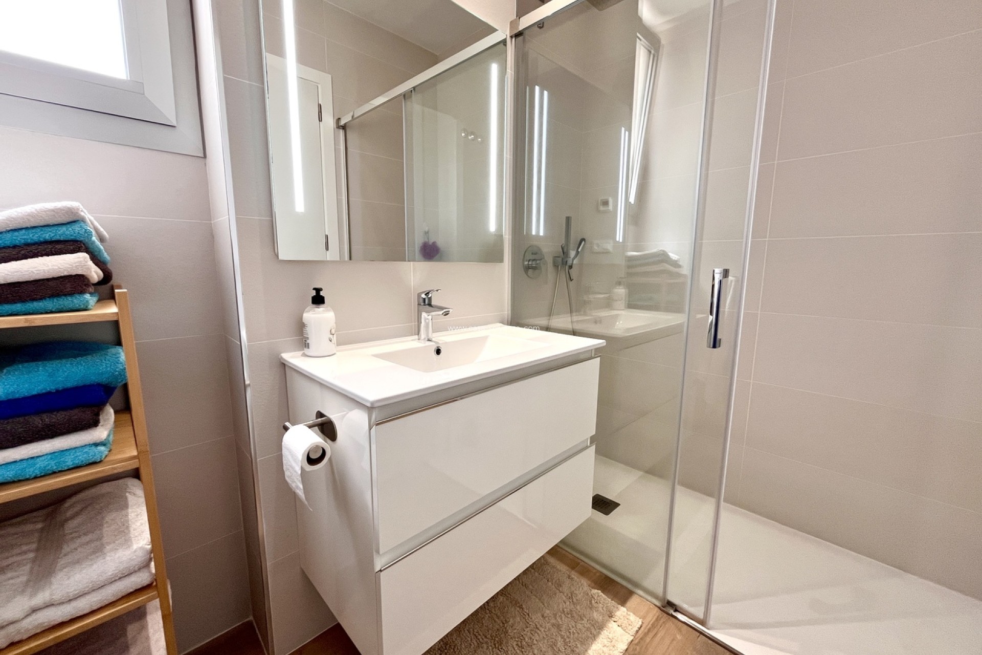 Resale - Apartment / flat - Villamartin - Costa Blanca