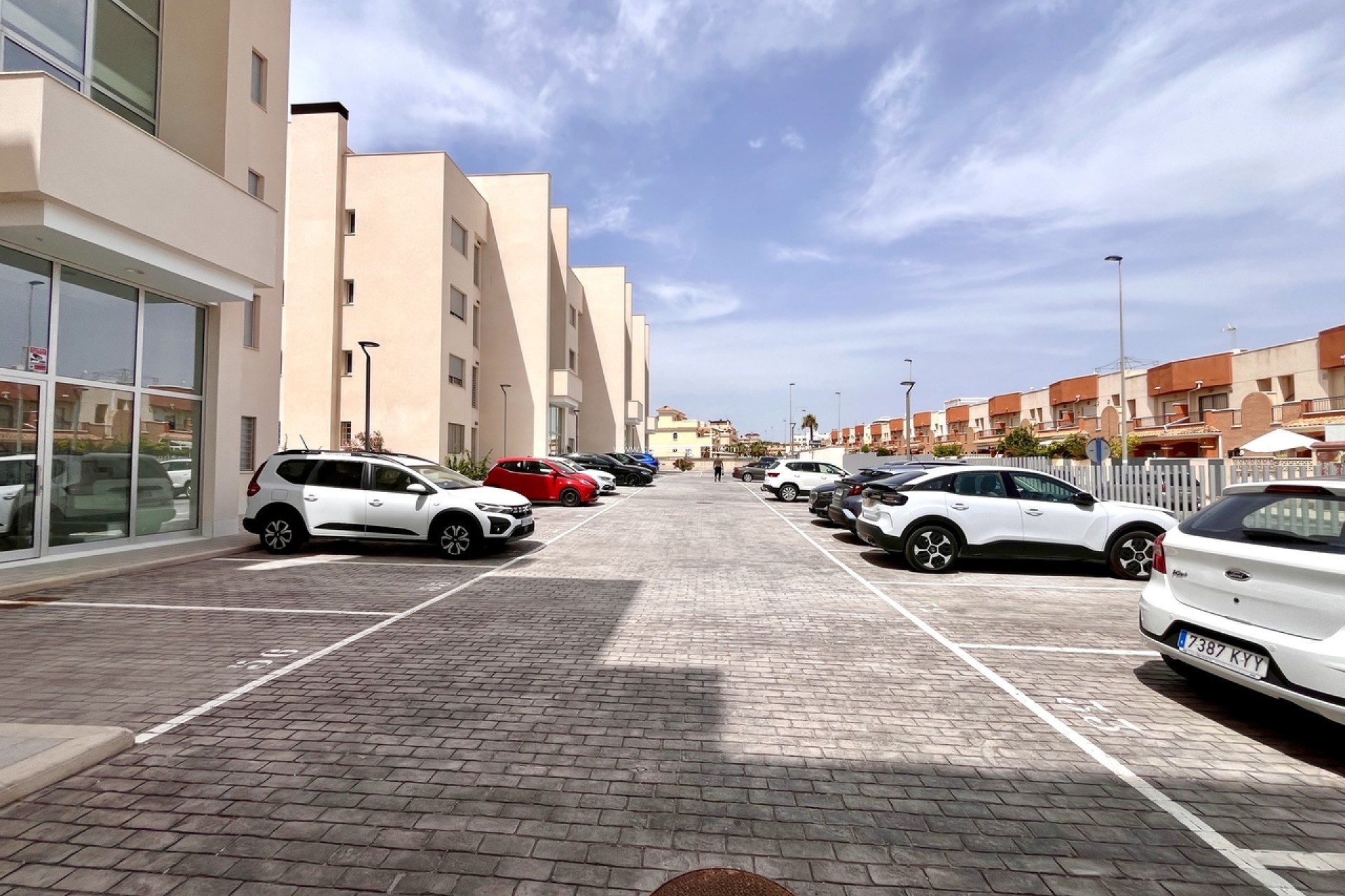 Resale - Apartment / flat - Villamartin - Costa Blanca