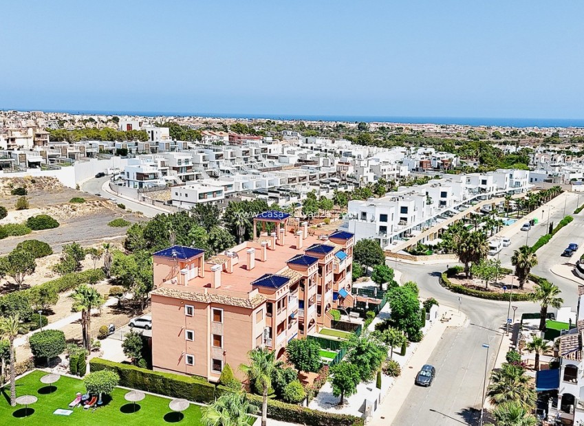 Resale - Apartment / flat - Villamartin - Costa Blanca