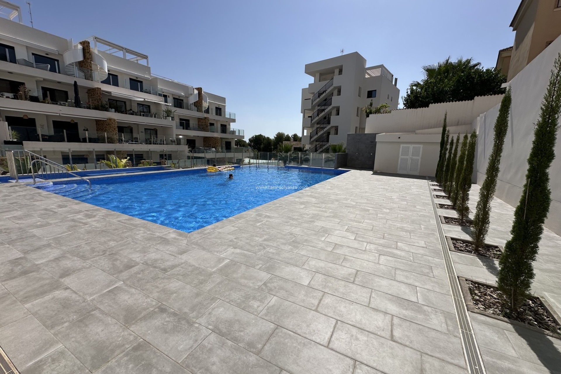 Resale - Apartment / flat - Villamartin - Costa Blanca