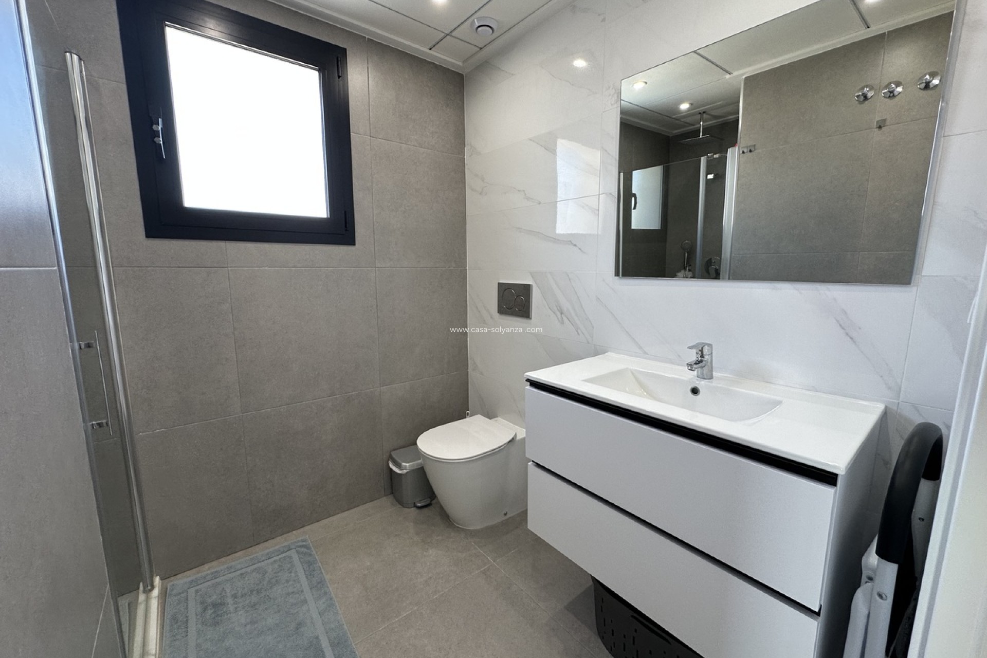 Resale - Apartment / flat - Villamartin - Costa Blanca