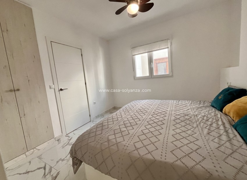 Resale - Apartment / flat - Villamartin - Costa Blanca