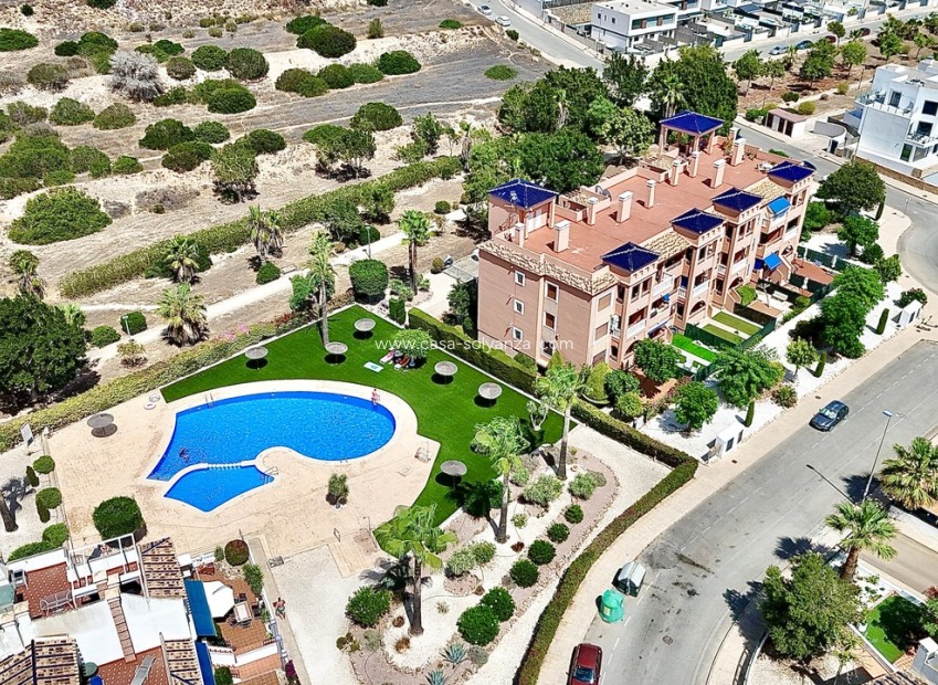 Resale - Apartment / flat - Villamartin - Costa Blanca