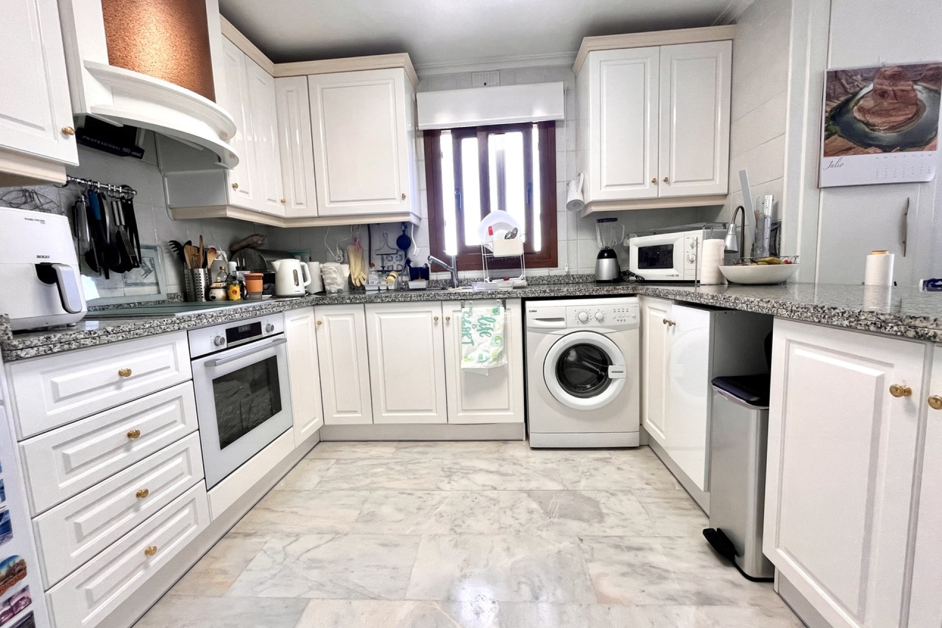 Resale - Apartment / flat - Villamartin - Costa Blanca