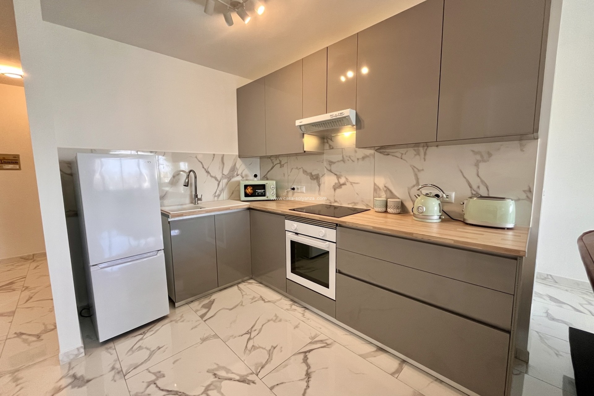 Resale - Apartment / flat - Villamartin - Costa Blanca