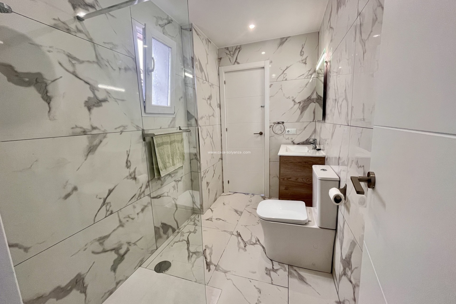 Resale - Apartment / flat - Villamartin - Costa Blanca