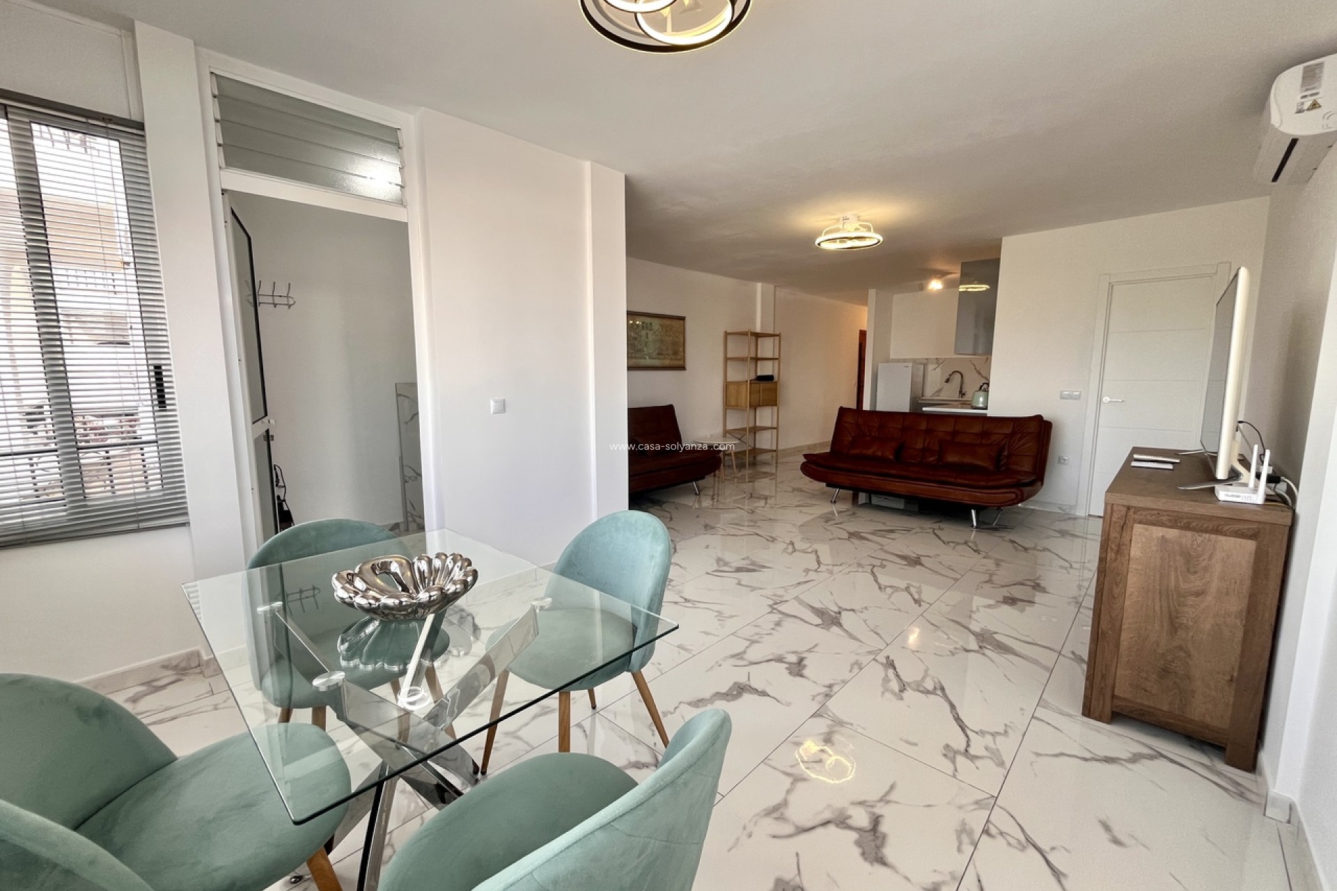 Resale - Apartment / flat - Villamartin - Costa Blanca