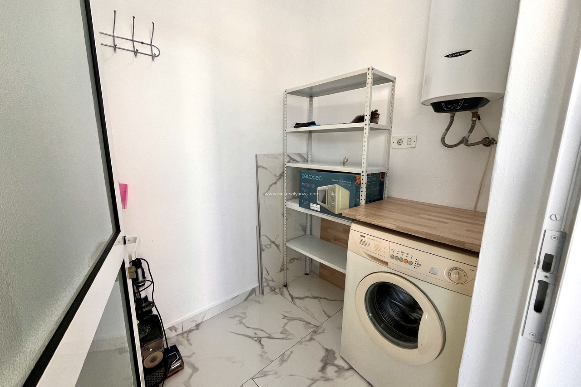 Resale - Apartment / flat - Villamartin - Costa Blanca