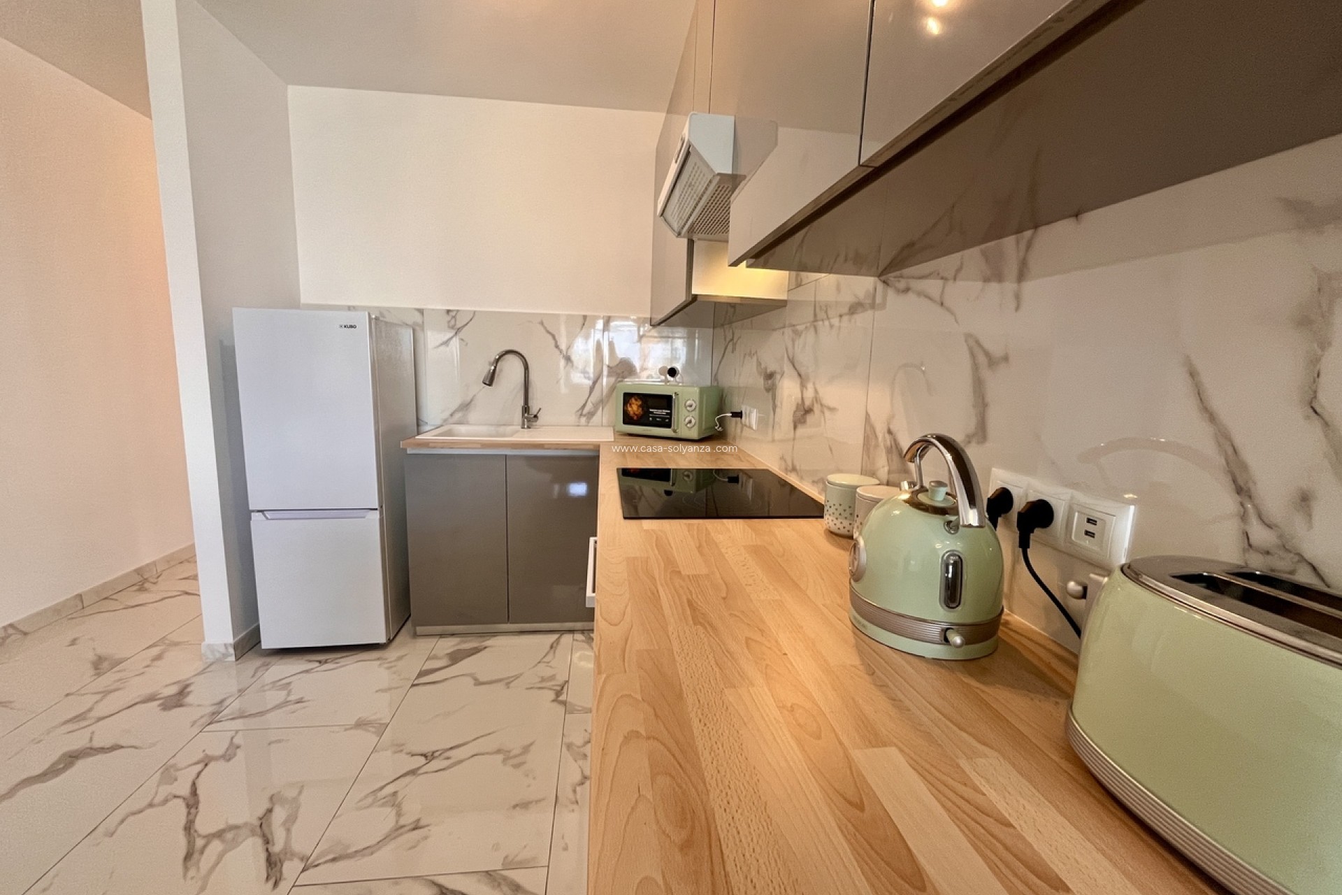Resale - Apartment / flat - Villamartin - Costa Blanca