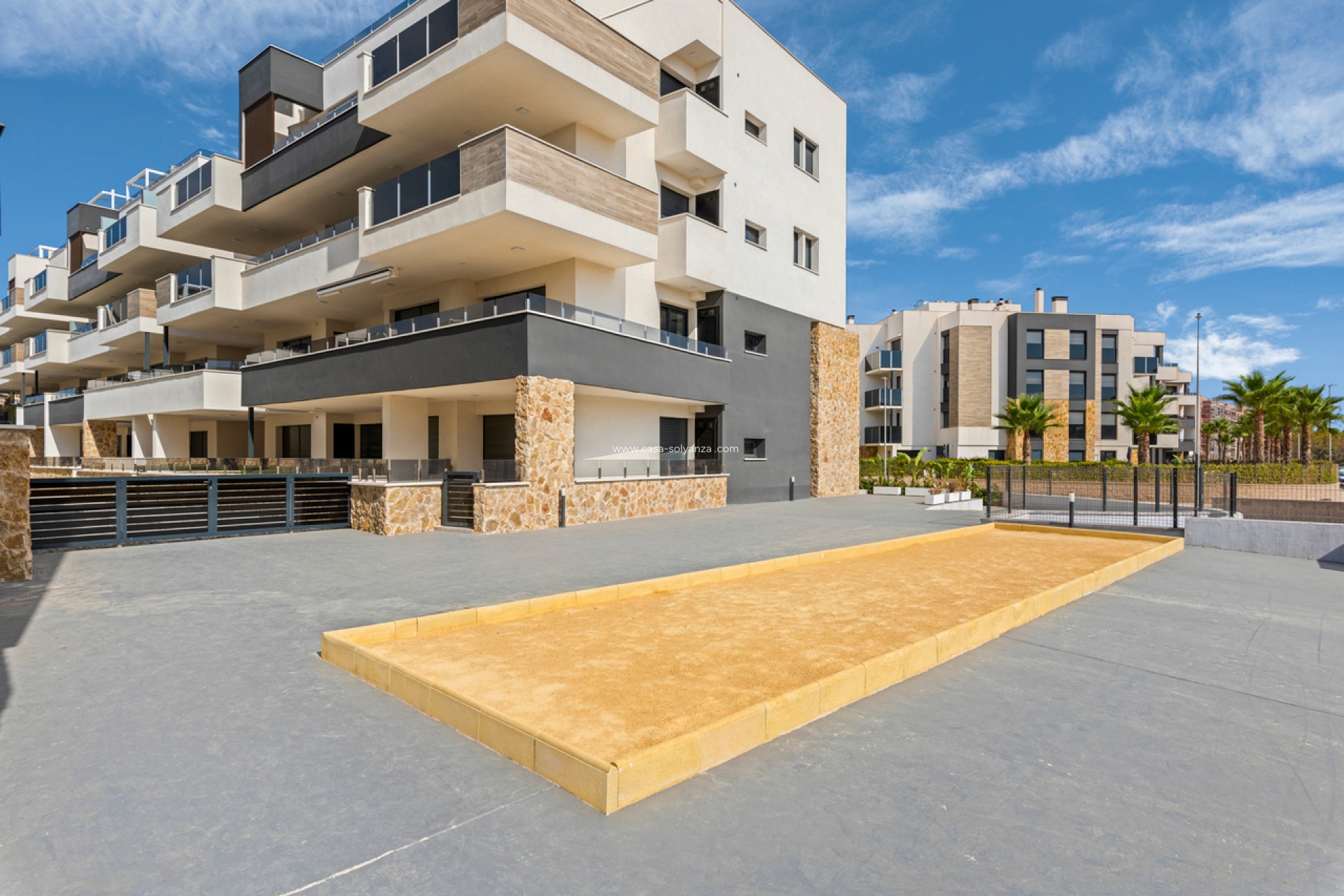Resale - Apartment / flat - Villamartin - Costa Blanca
