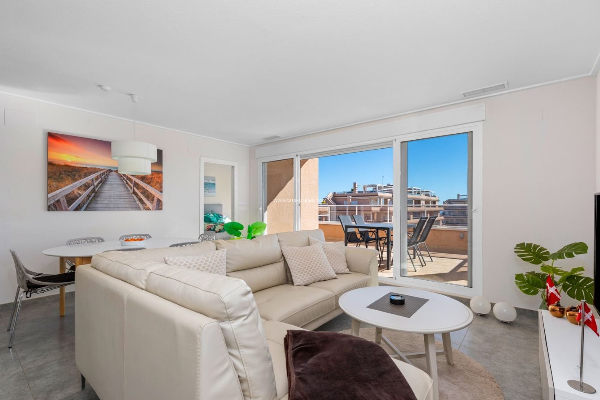 Resale - Apartment / flat - Villamartin - Costa Blanca