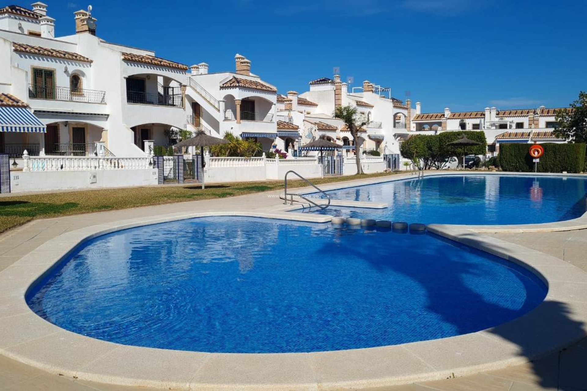 Resale - Apartment / flat - Villamartin - Costa Blanca