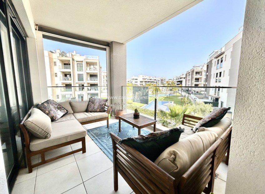 Resale - Apartment / flat - Villamartin - Costa Blanca