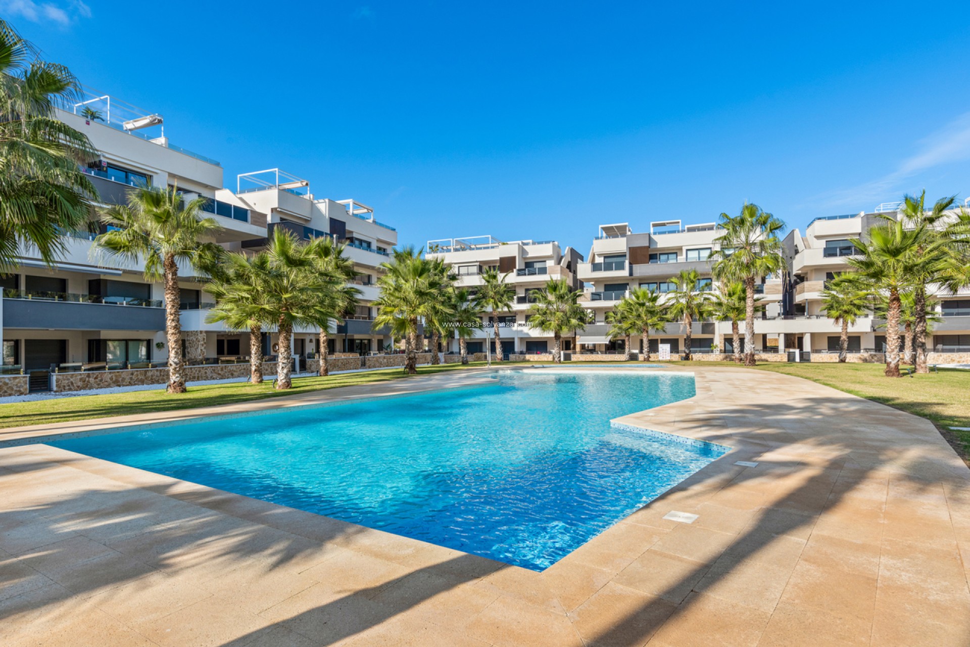 Resale - Apartment / flat - Villamartin - Costa Blanca