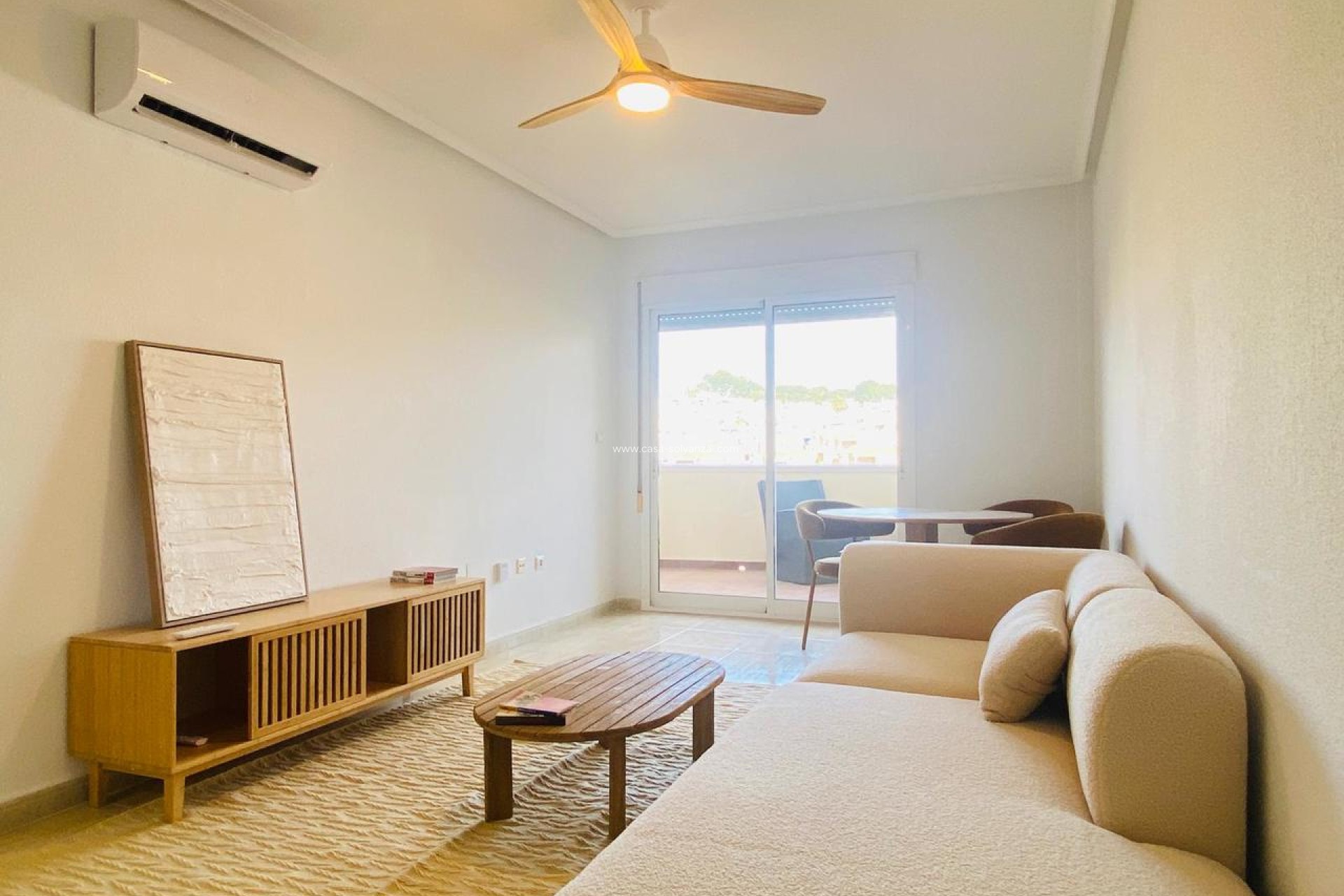 Resale - Apartment / flat - Villamartin - Costa Blanca