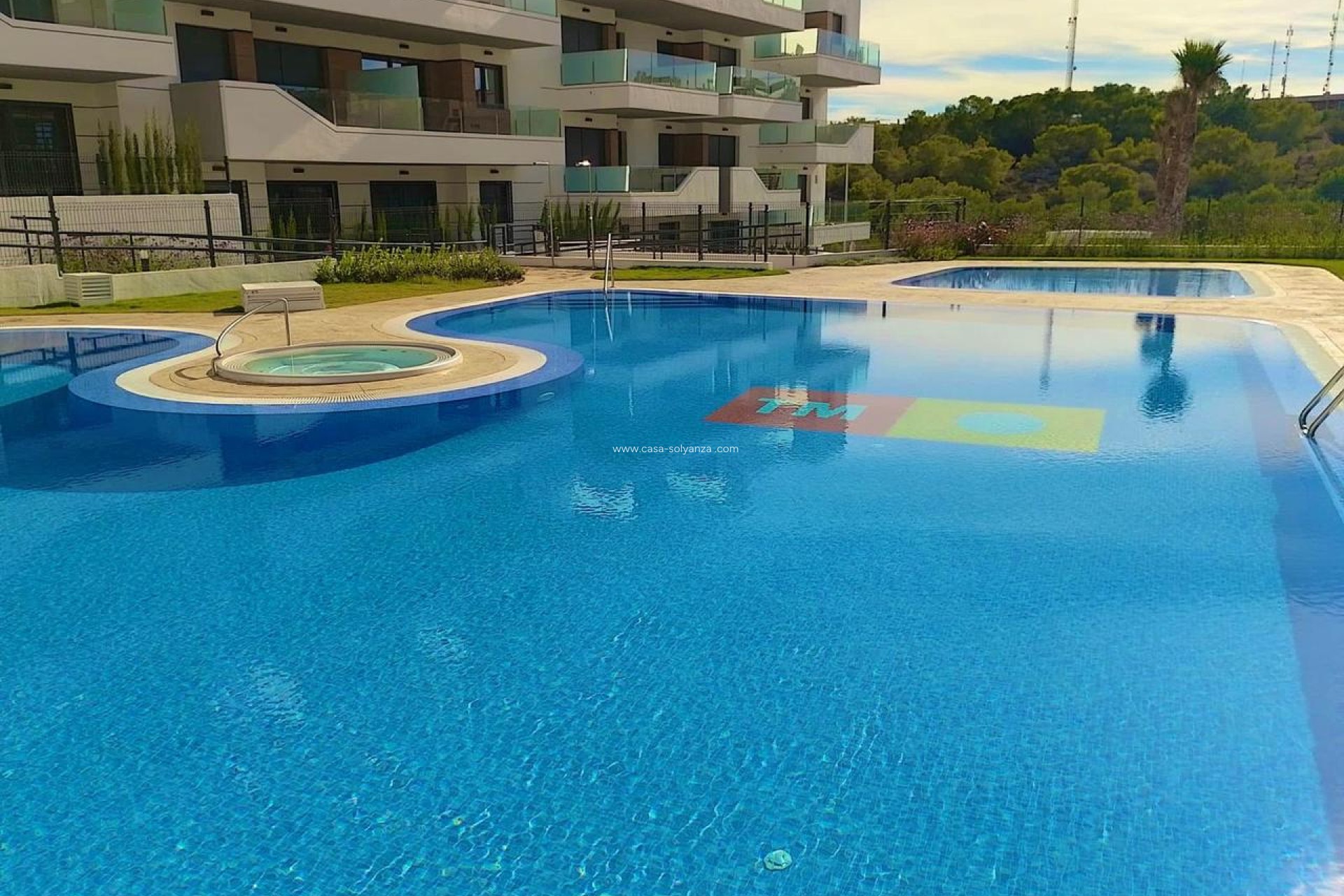 Resale - Apartment / flat - Villamartin - Costa Blanca