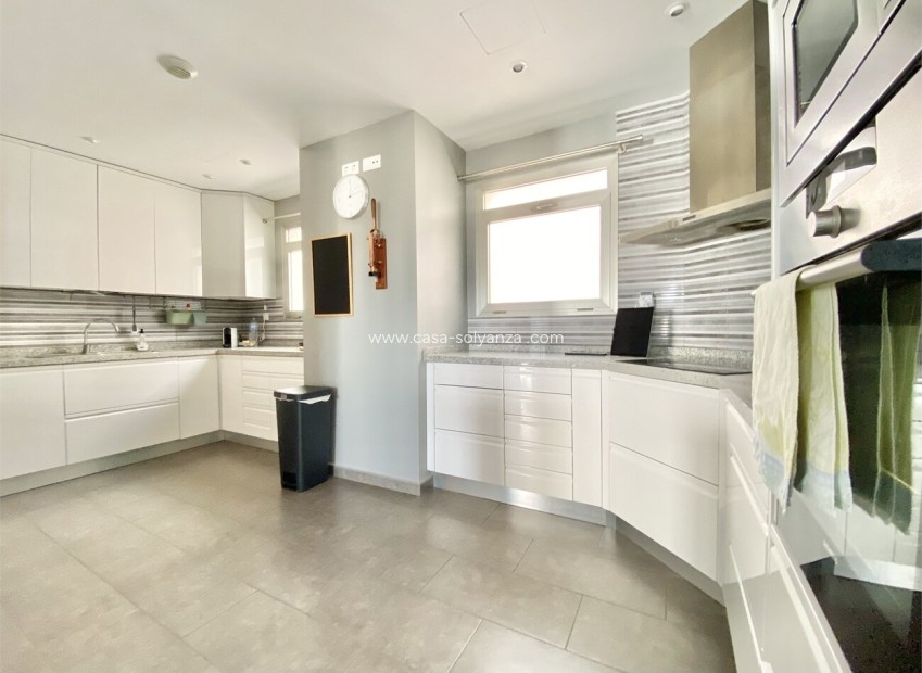 Resale - Apartment / flat - Villamartin - Los Dolses