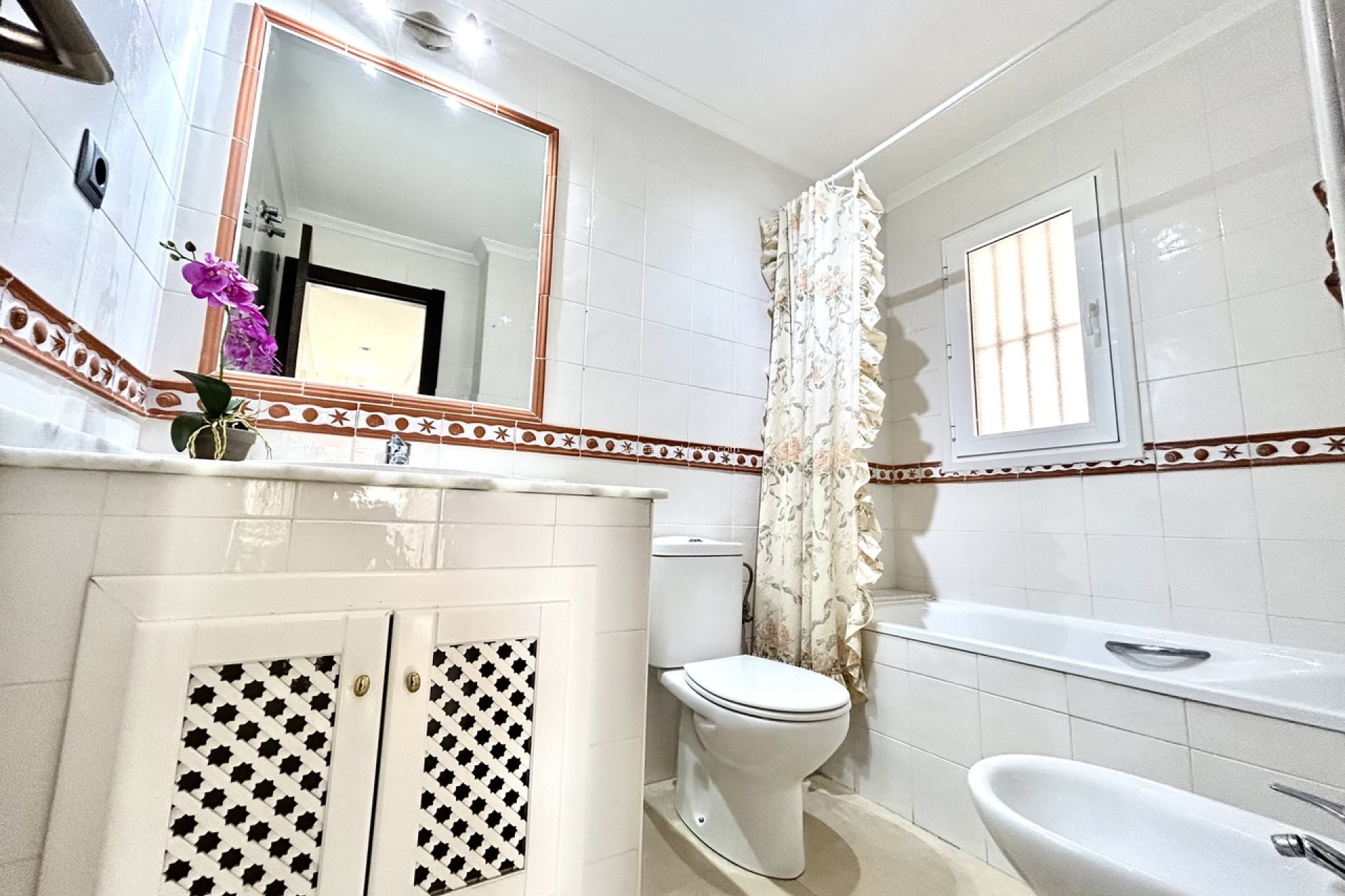 Resale - Apartment / flat - Villamartin - Villamartín