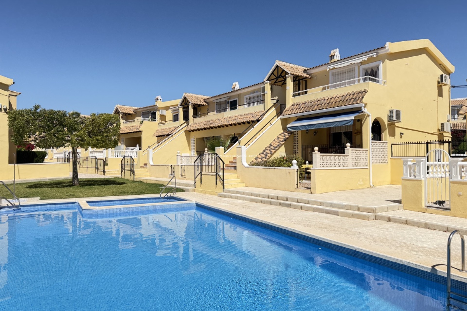 Resale - Apartment / flat - Villamartin - Villamartín