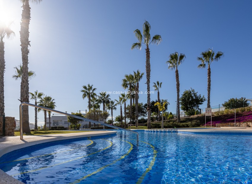 Resale - Apartment - Penthouse - Orihuela - Vistabella Golf