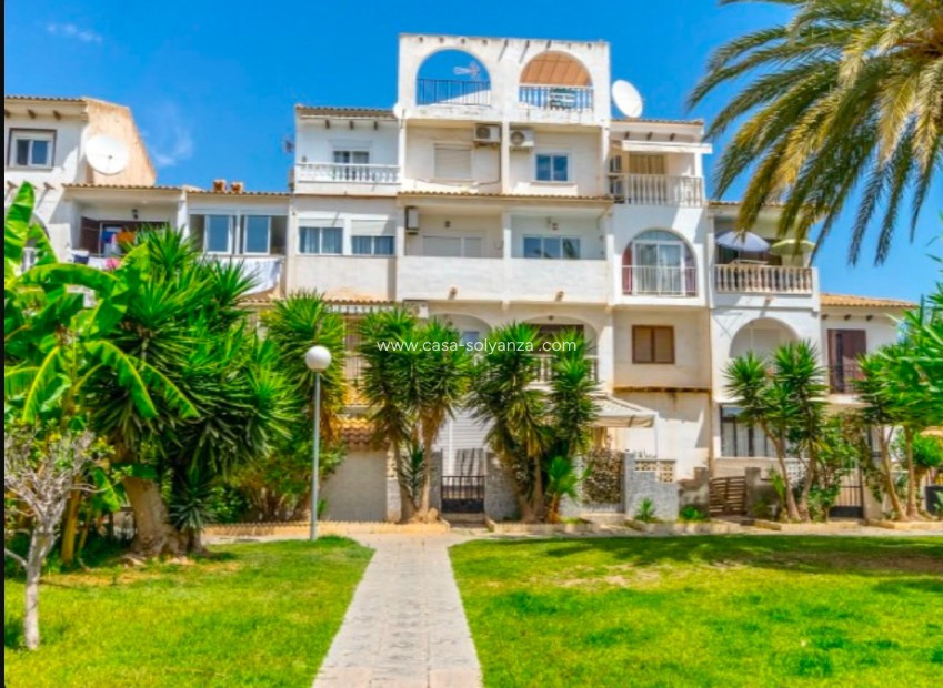 Resale - Apartment - Penthouse - Torrevieja - Calas Blanca