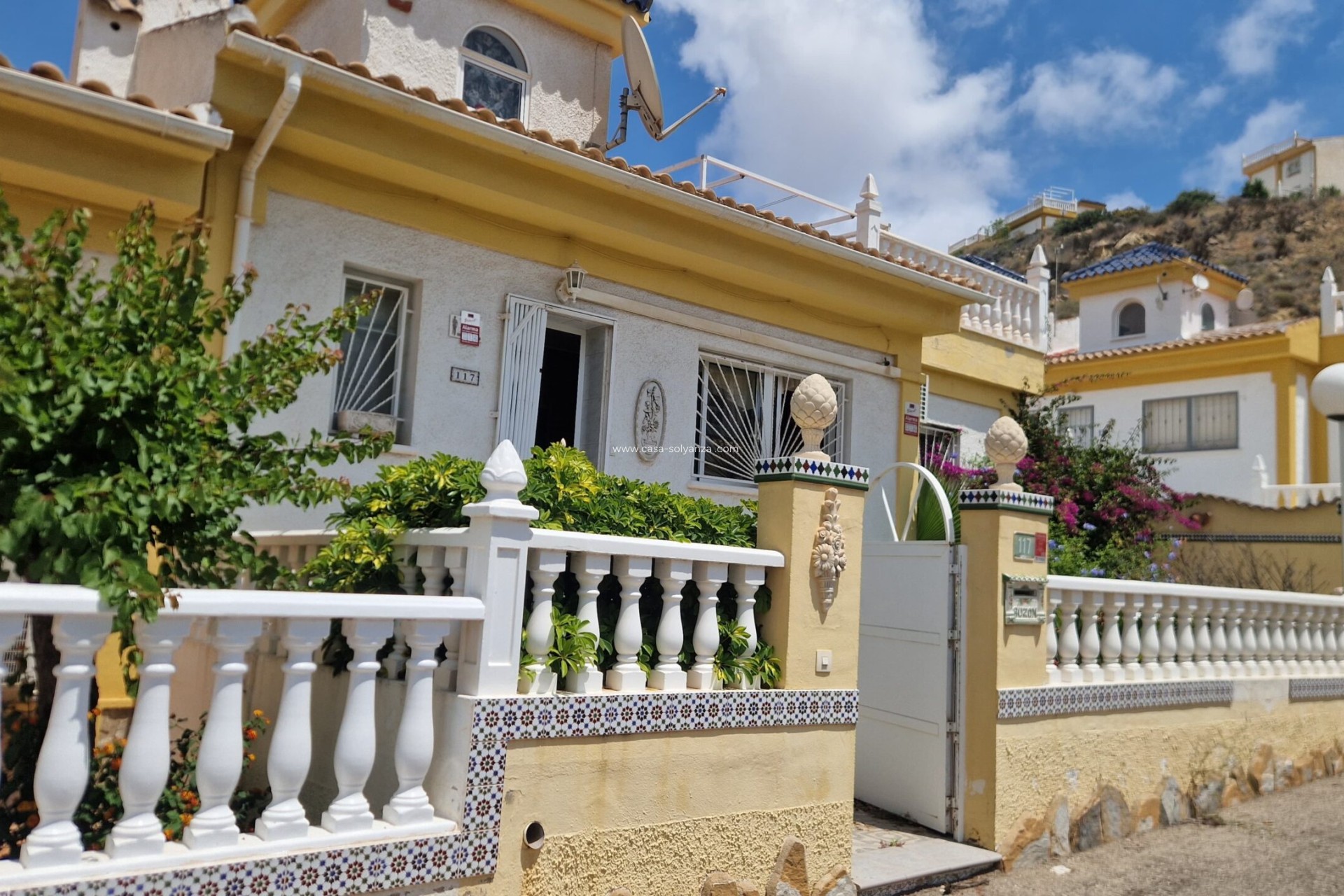 Resale - Bungalow - Ciudad Quesada - 0