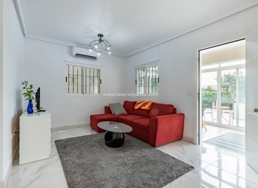 Resale - Bungalow - Orihuela Costa - Costa Blanca