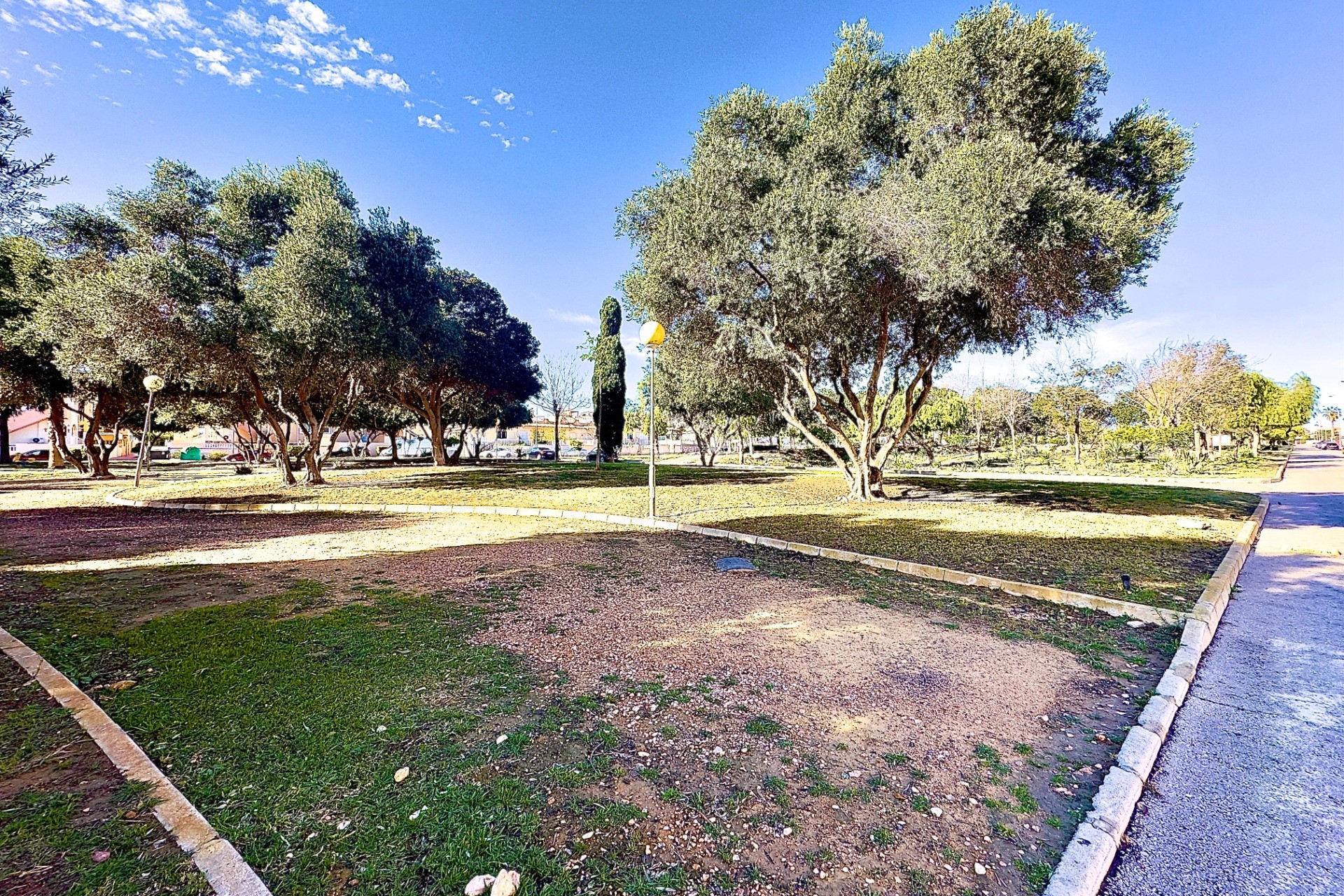 Resale - Bungalow - Orihuela Costa - La Florida