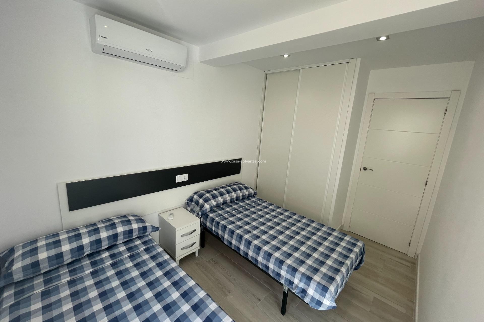 Resale - Bungalow - Orihuela Costa - La Regia