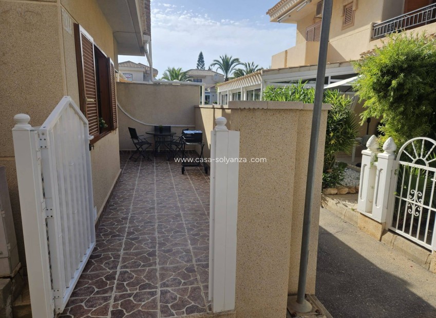 Resale - Bungalow - Orihuela Costa - La Zenia