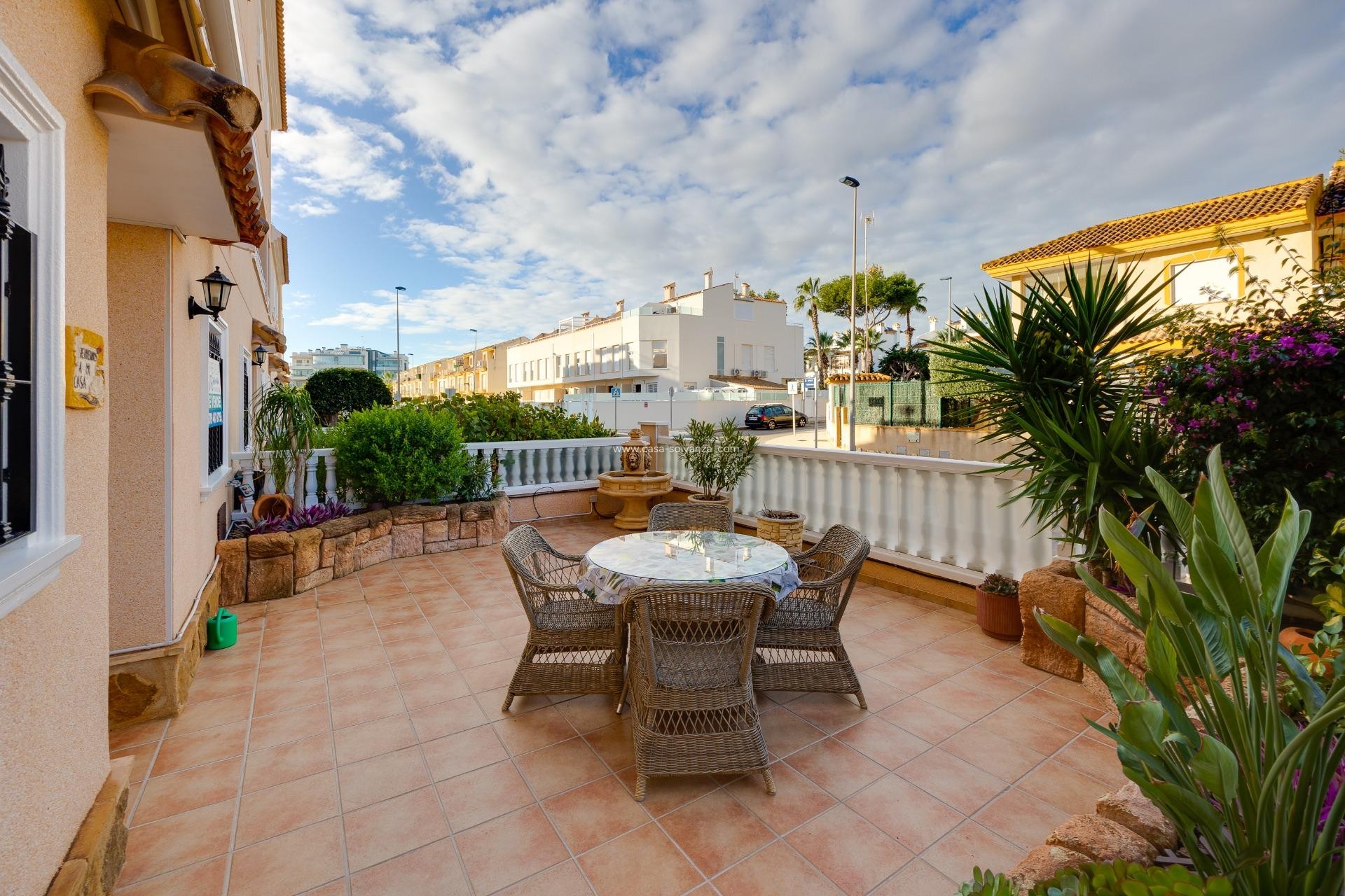 Resale - Bungalow - Orihuela Costa - Los Dolses