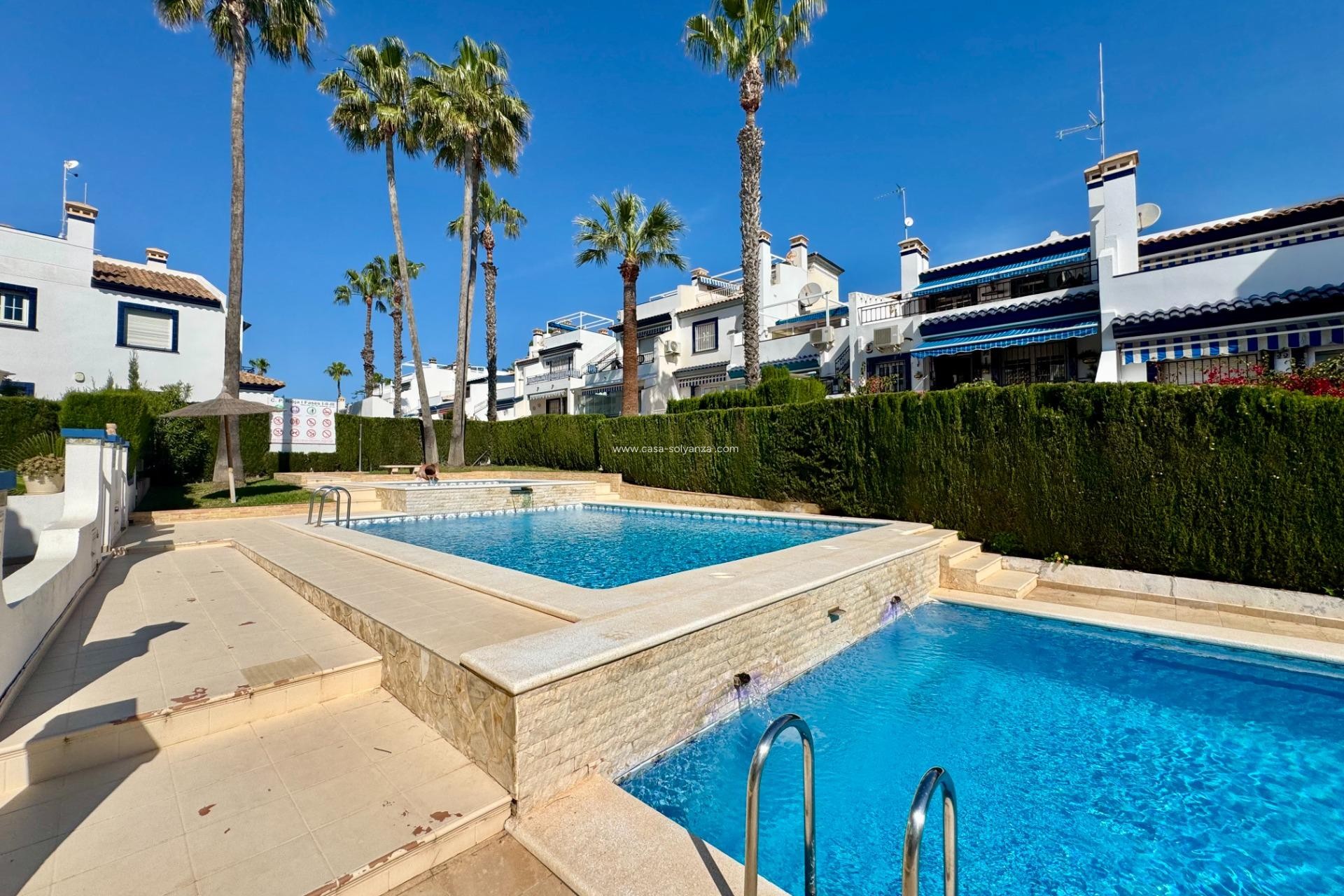 Resale - Bungalow - Orihuela Costa - Villamartín