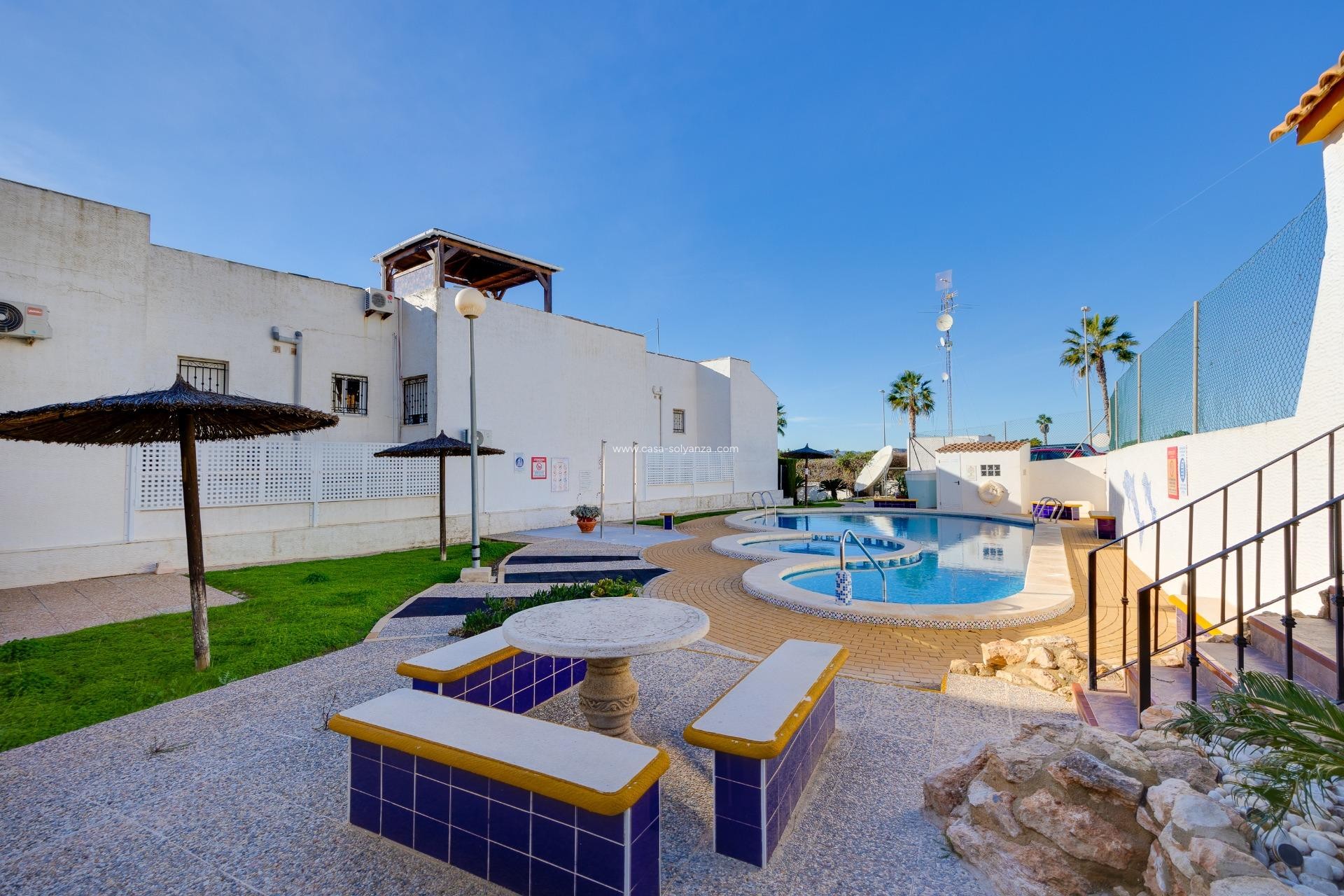 Resale - Bungalow - Orihuela - Desamparados