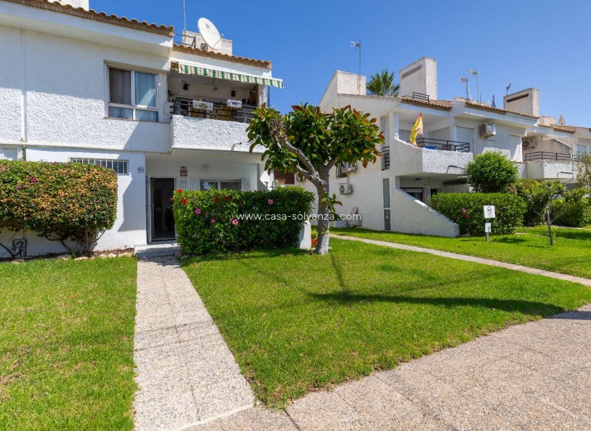 Resale - Bungalow - Orihuela - Orihuela Costa