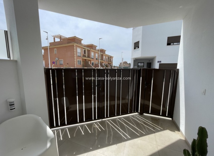 Resale - Bungalow - Pilar de la Horadada - Costa Blanca