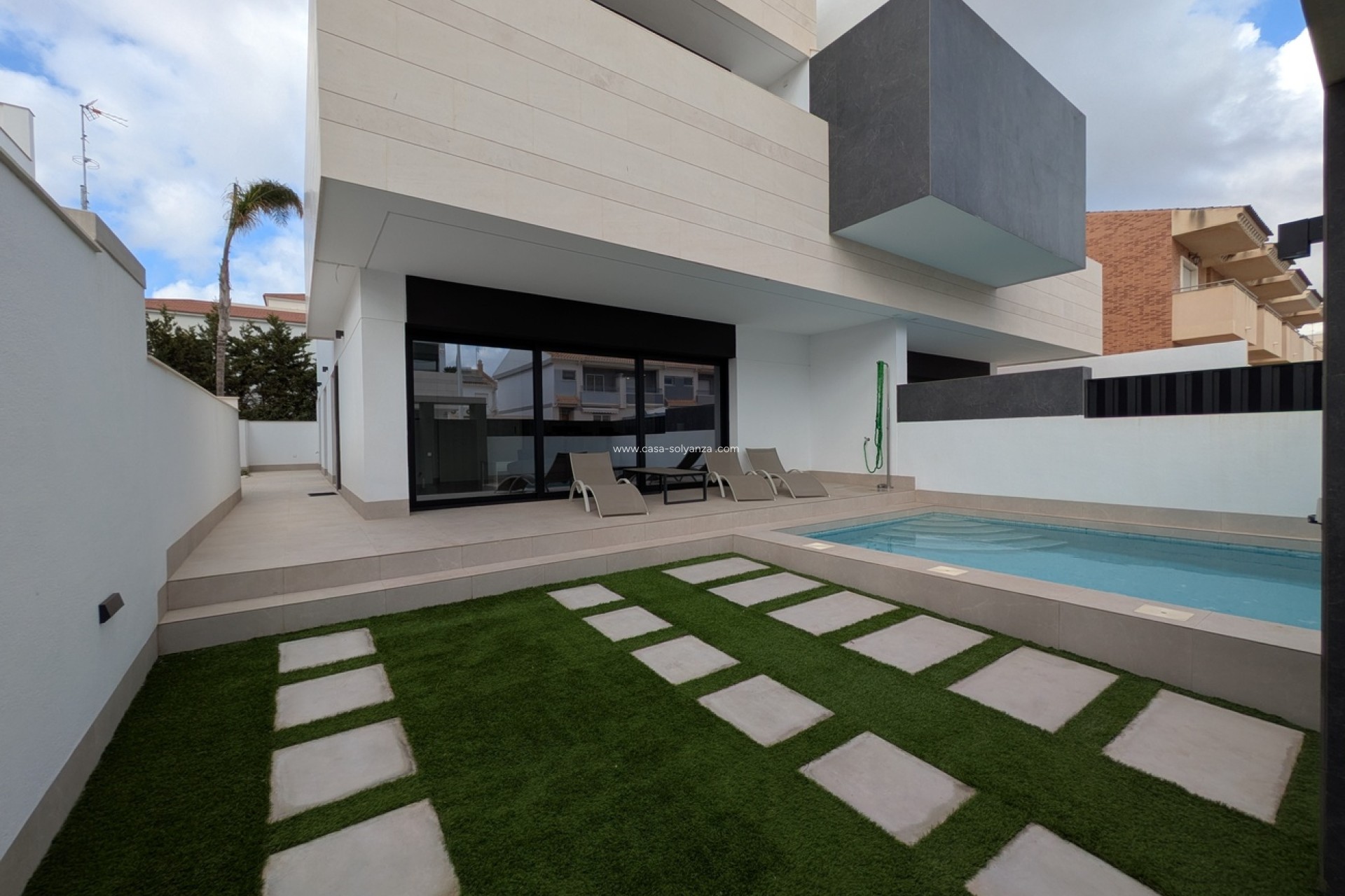 Resale - Bungalow - Pilar de la Horadada - Costa Blanca