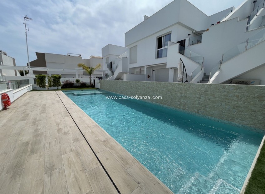 Resale - Bungalow - Pilar de la Horadada - Costa Blanca